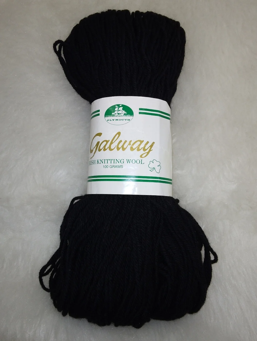 YARN Galway Irish Knitting Wool, 4 Skeins 100 g Each, 100% Wool Black